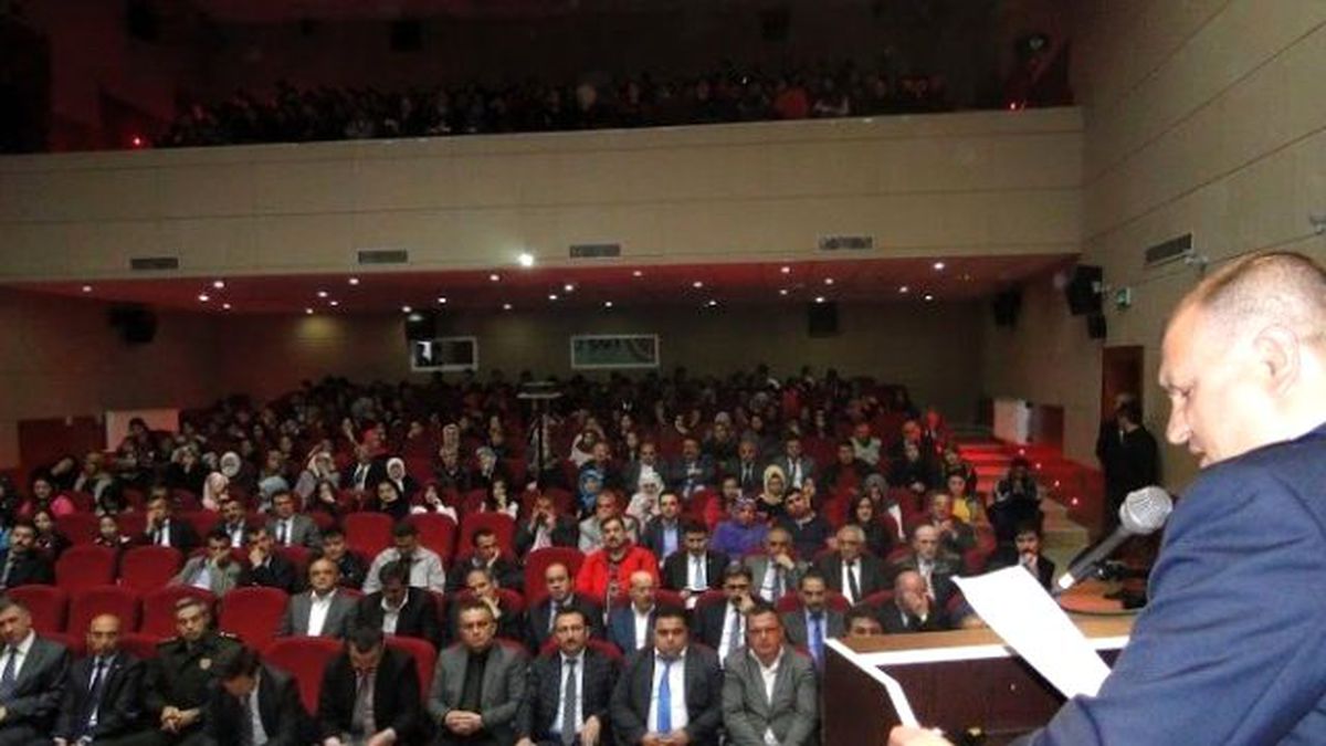 Develi\'de Trafik Haftası Kutlaması