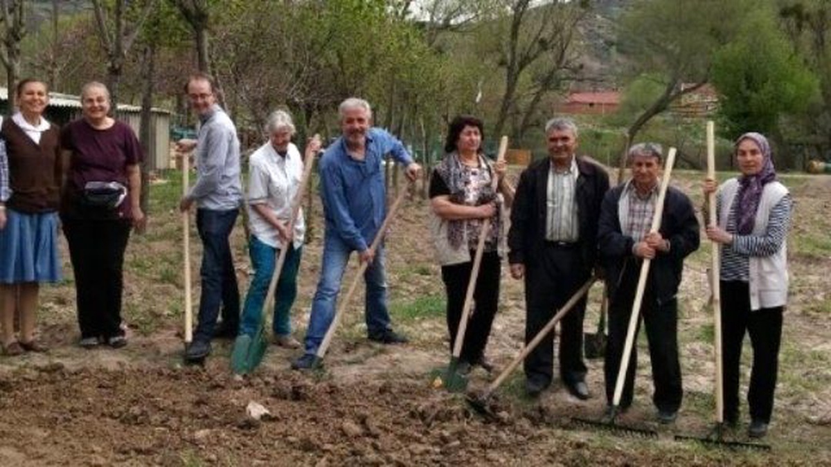 Eskişehir Kent Konseyi Kadın Meclisi\'nden "Kent Tarımı" Projesi