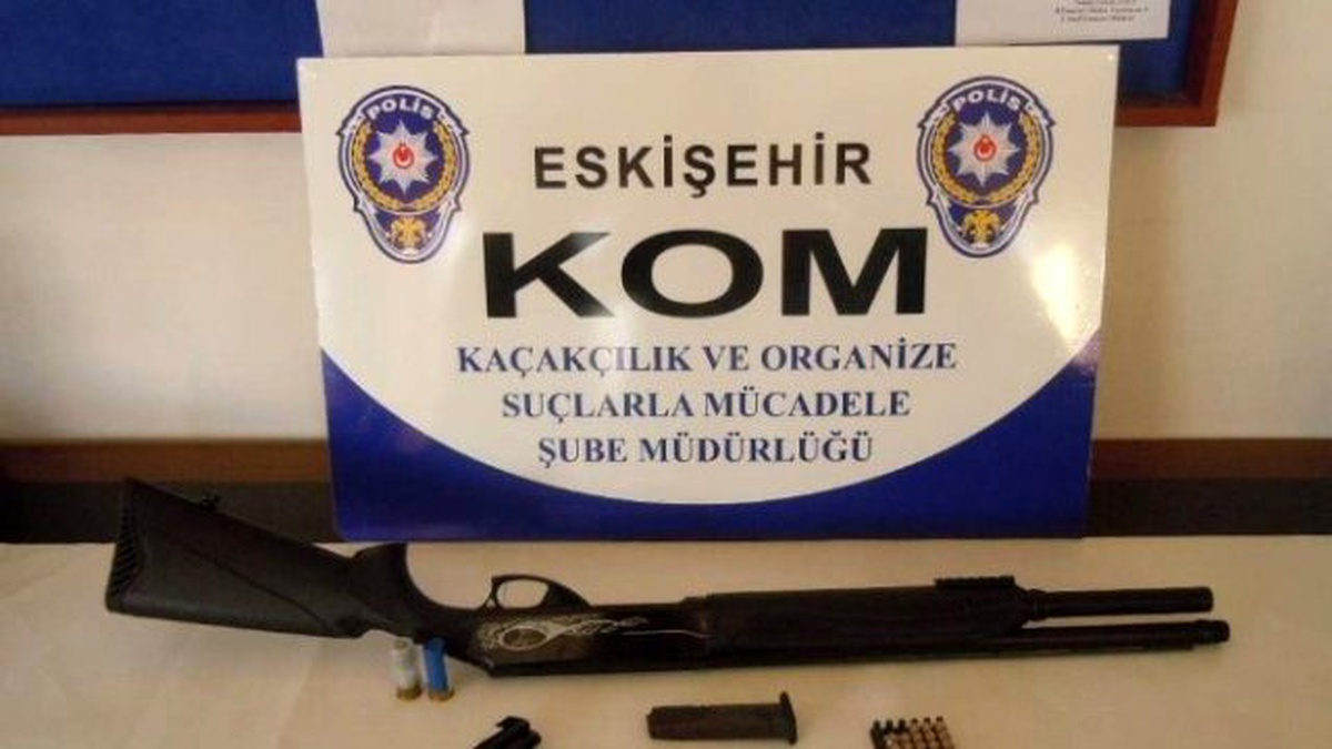 Eskişehir ve İstanbul\'da Eş Zamanlı Uyuşturucu Operasyonu
