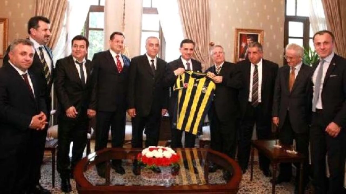 Fenerbahçe Başkanı Yıldırım\'dan Hatay Valisine Ziyaret