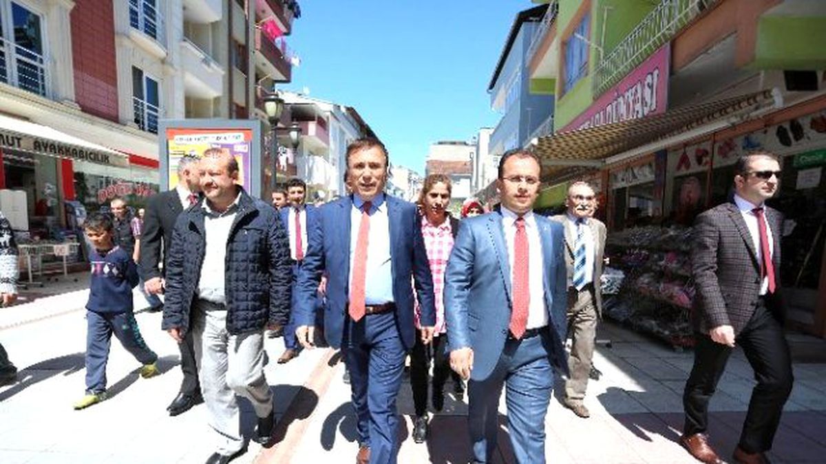 Genç: "7 Haziran\'a Kadar 15 Bin Kilometre Yol Yapacağız"
