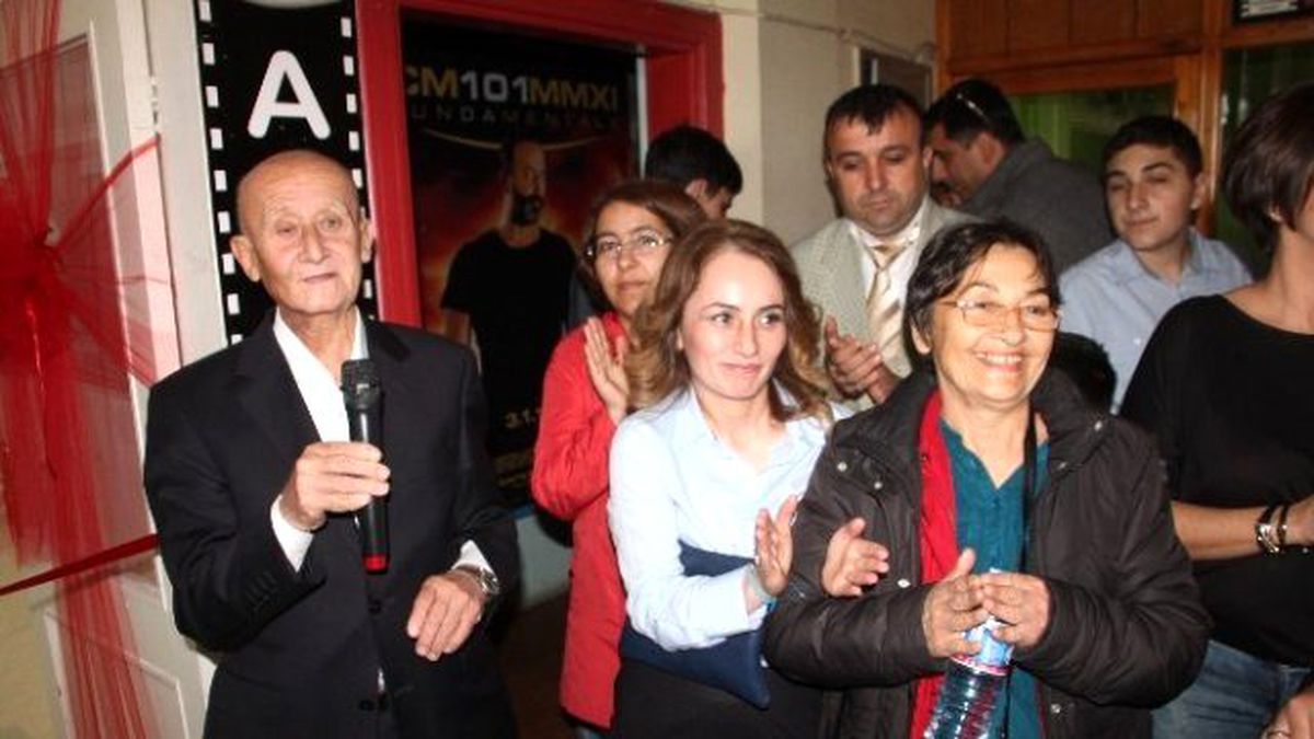 Genç Ressamların Eserlerinden Oluşan Sergi Açıldı