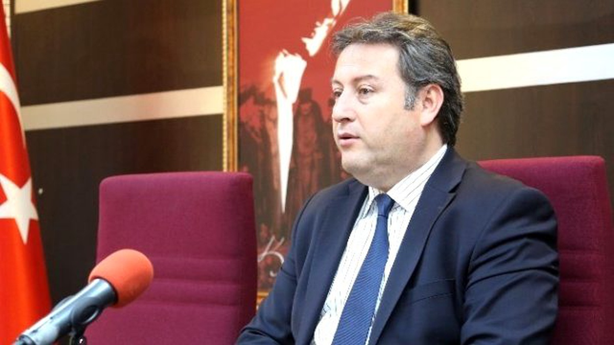 Hollanda\'daki Türk Gençlere Altın Öğütler