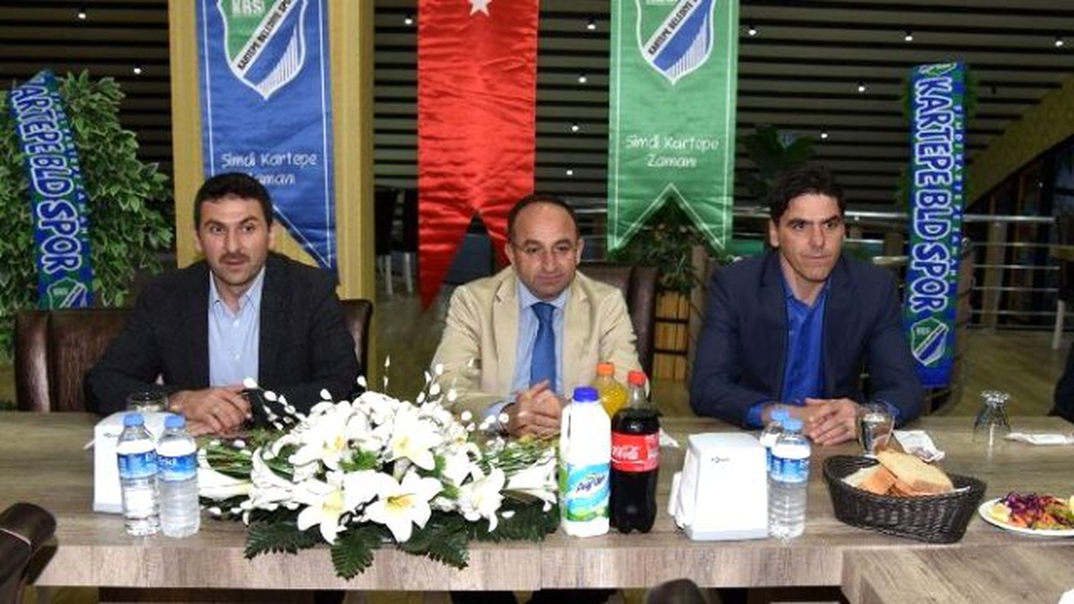 Kartepe Belediyespor\'da Çifte Şampiyonluk Sevinci