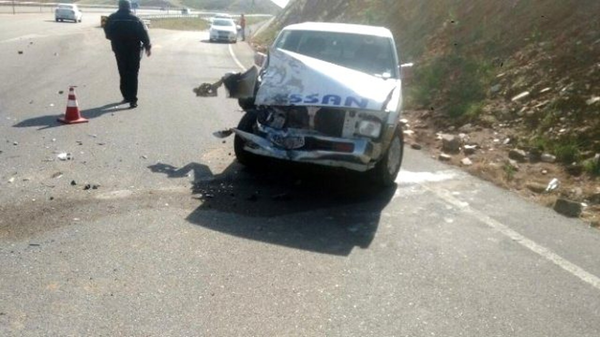 Kemaliye Kavşağındaki Kaza Ucuz Atlatıldı