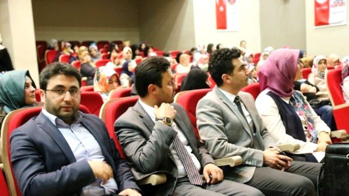 Ko-mek\'ten Aile Seminerleri