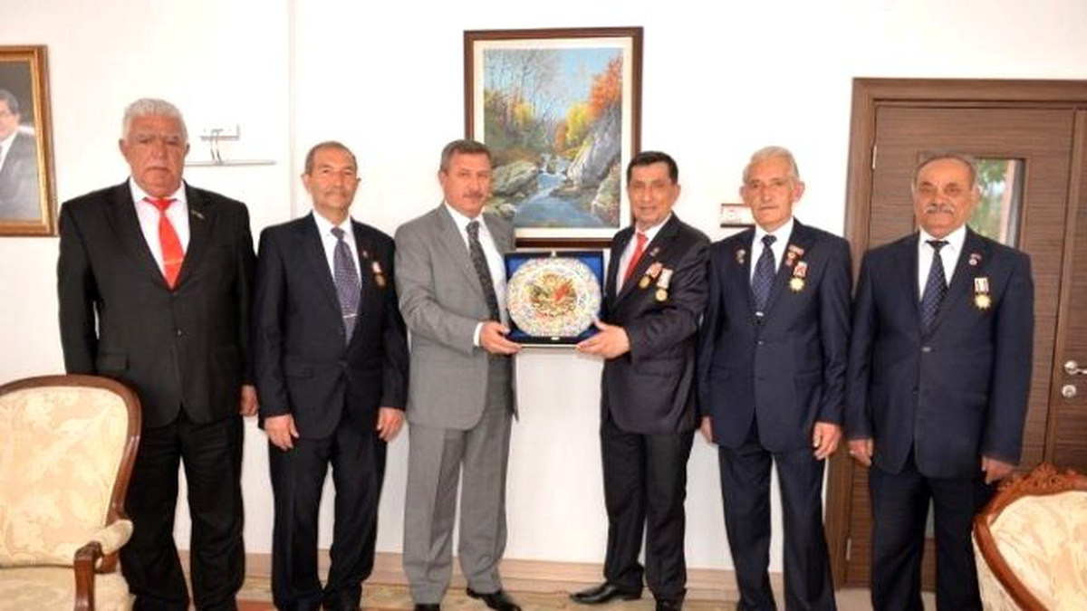 Kütahya Muharip Gaziler\'in Yeni Yönetimi, Vali\'yi Ziyaret Etti