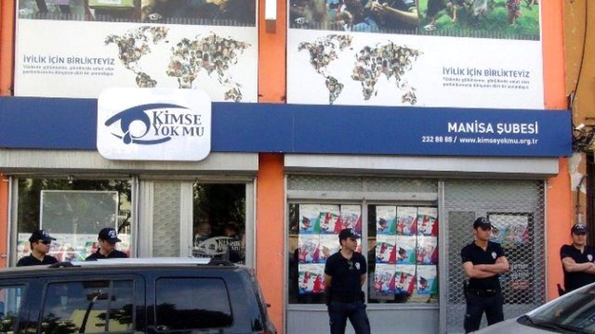 Manisa\'da Altı Stk\'ya \'Paralel Yapı\' Operasyonu
