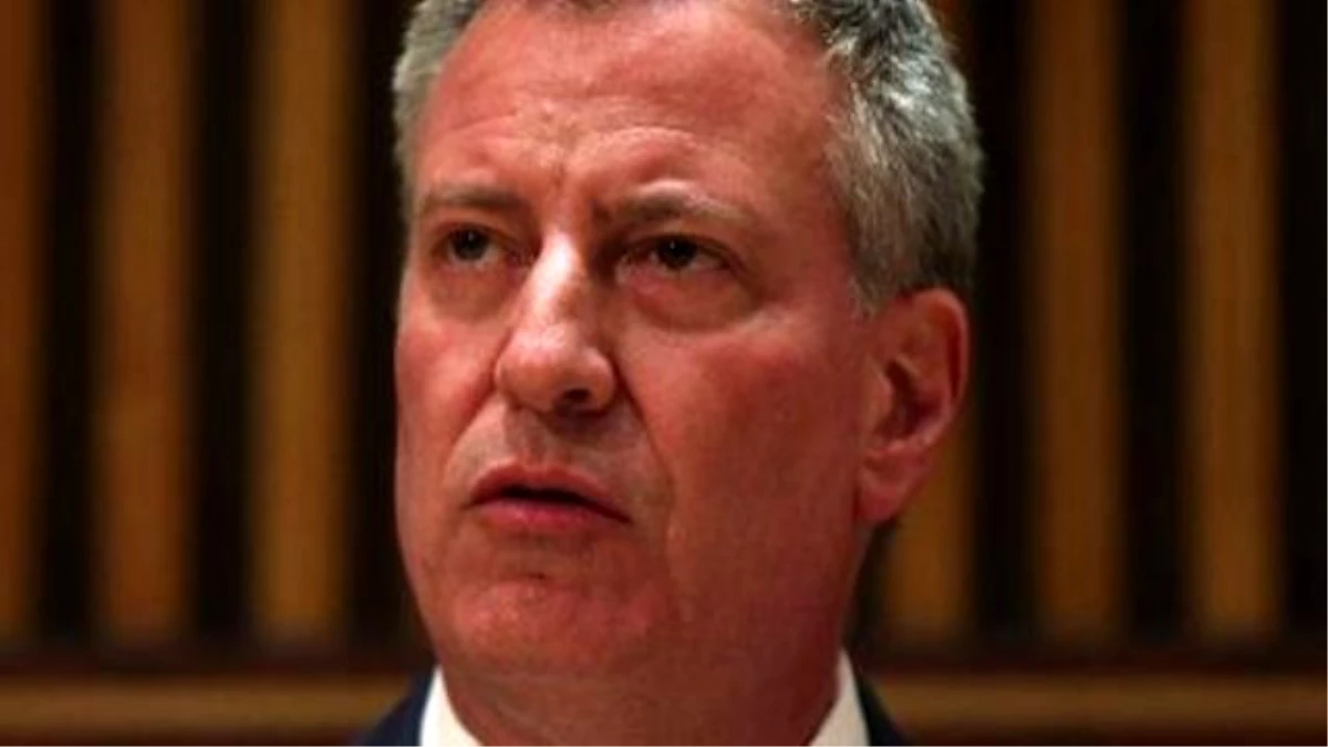 Mayor Accidentally Cc\'s Reporter On Rant About Nyc Subway Delay