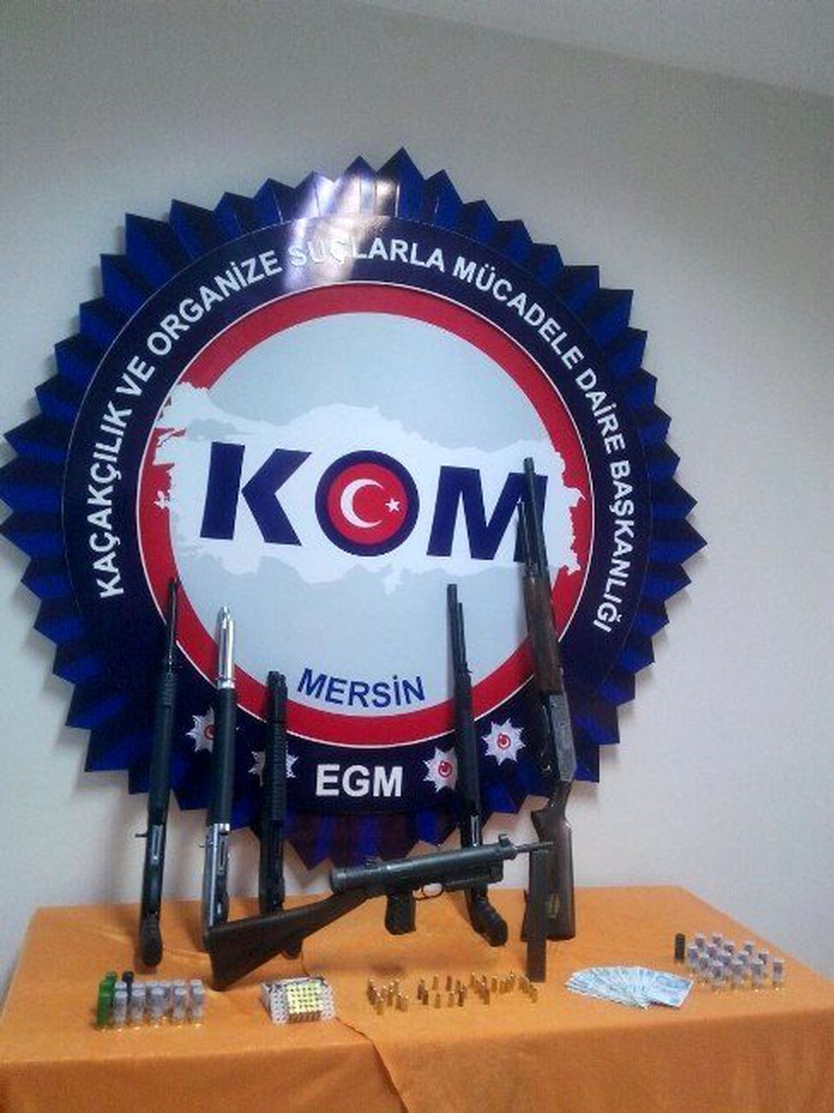 Mersin\'de Silah Kaçakçılığı Operasyonu