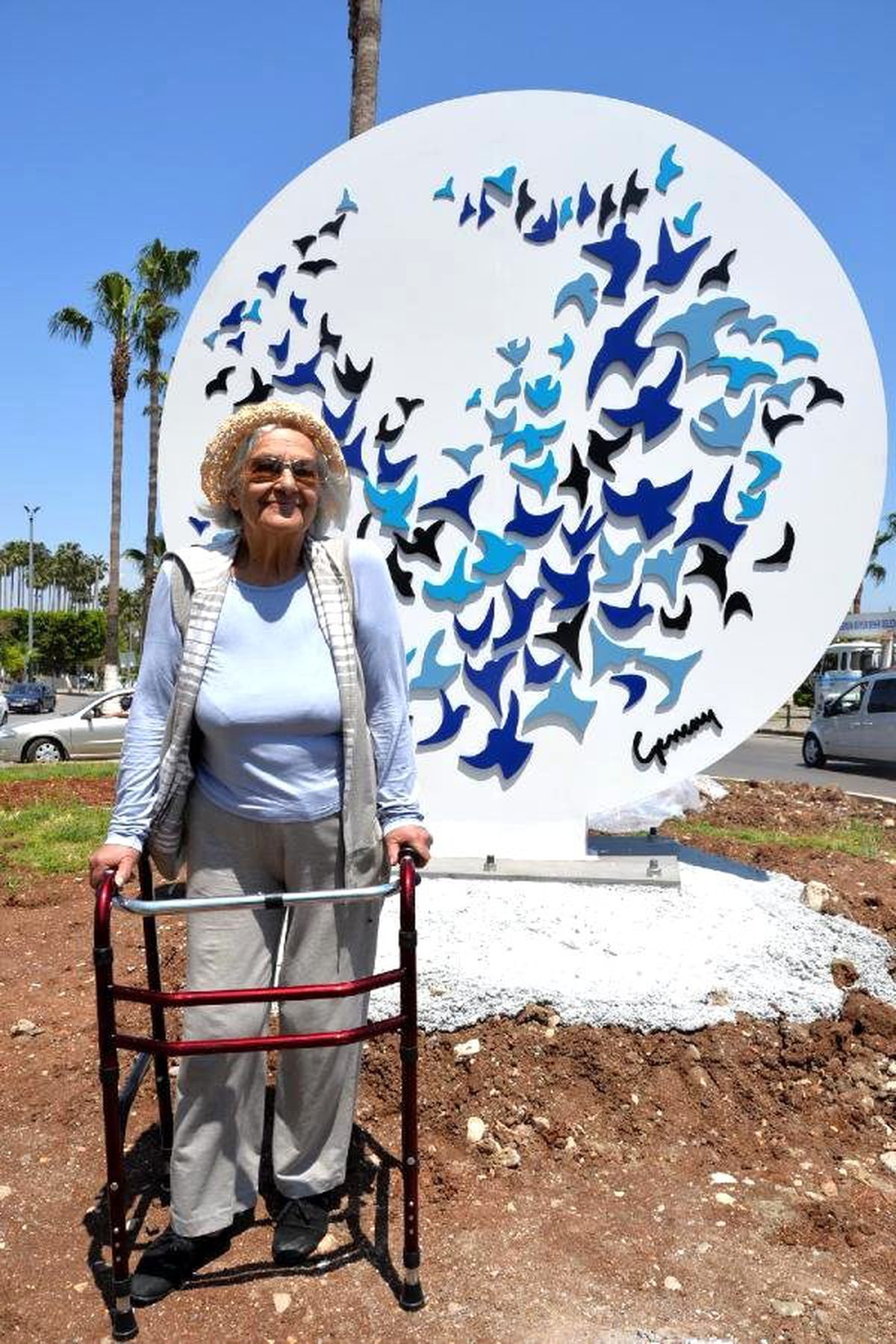 Mersin\'e Yeni Özgürlük Anıtı