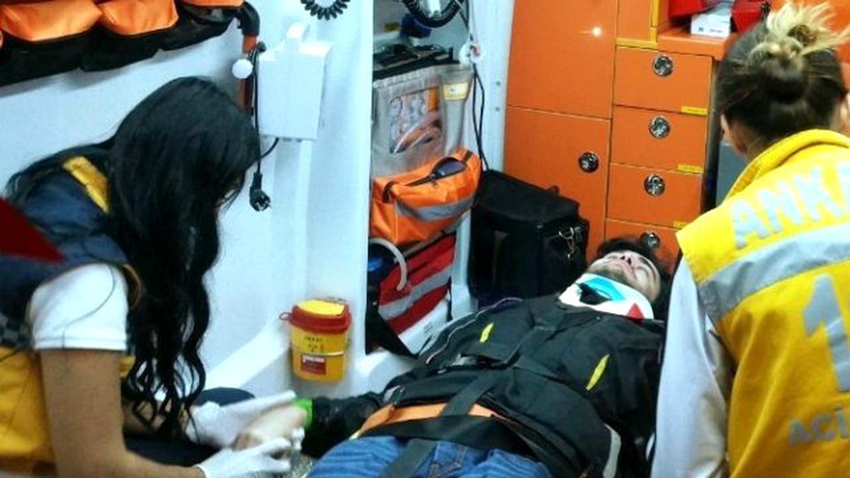 Otomobil ile Motosiklet Çarpıştı: 1 Yaralı