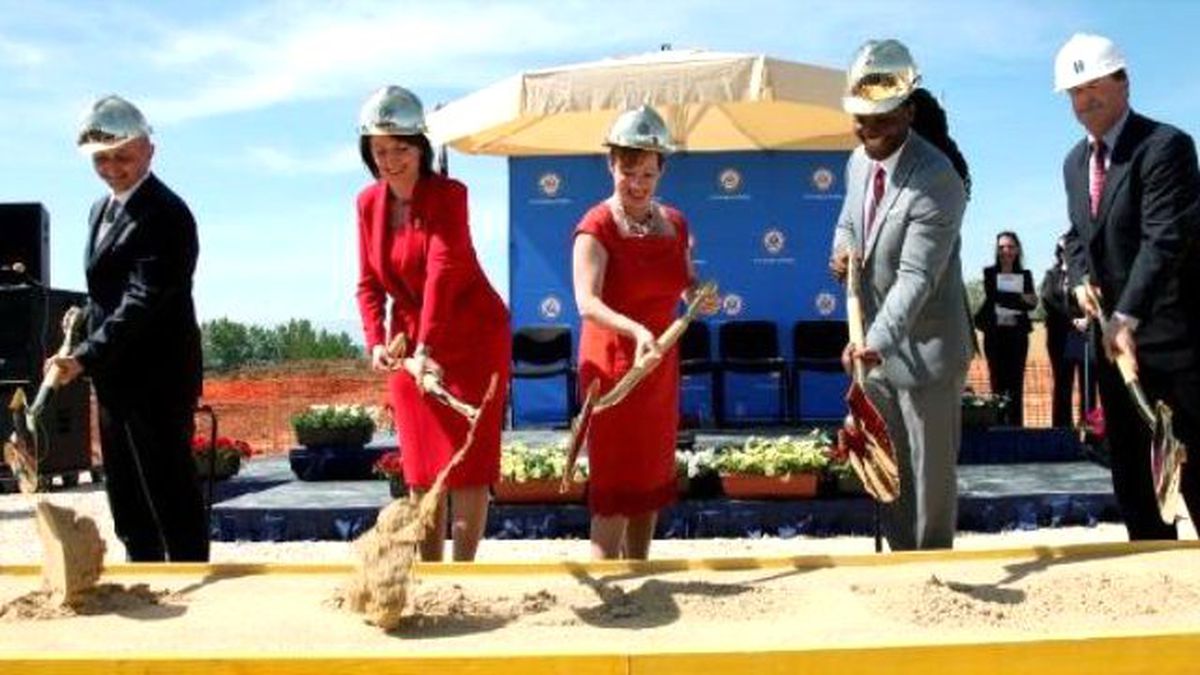 Priştine\'de ABD Büyükelçiliği\'nin Yeni Binasının Temeli Atıldı