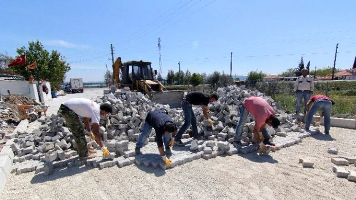Şaşal\'da Yol Yapım Çalışmasında Sona Doğru