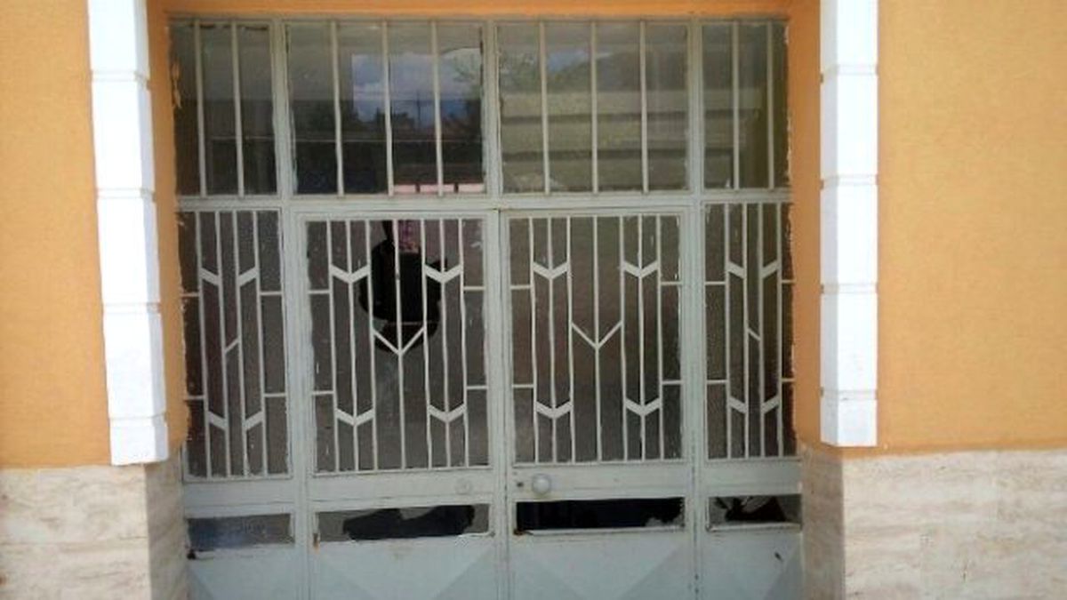 Tekirdağ\'da Okul Camlarını Kırdılar