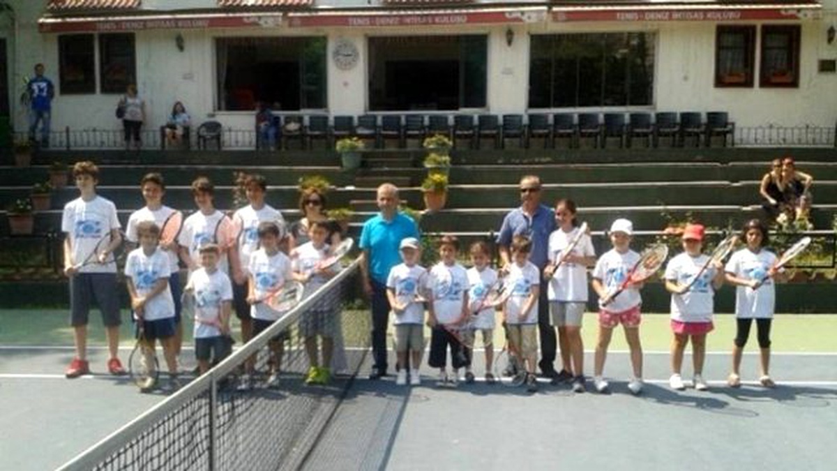 Tenis Deniz Spor Kulübünde Türkiye\'nin Minik Tenisçileri Yarışacak