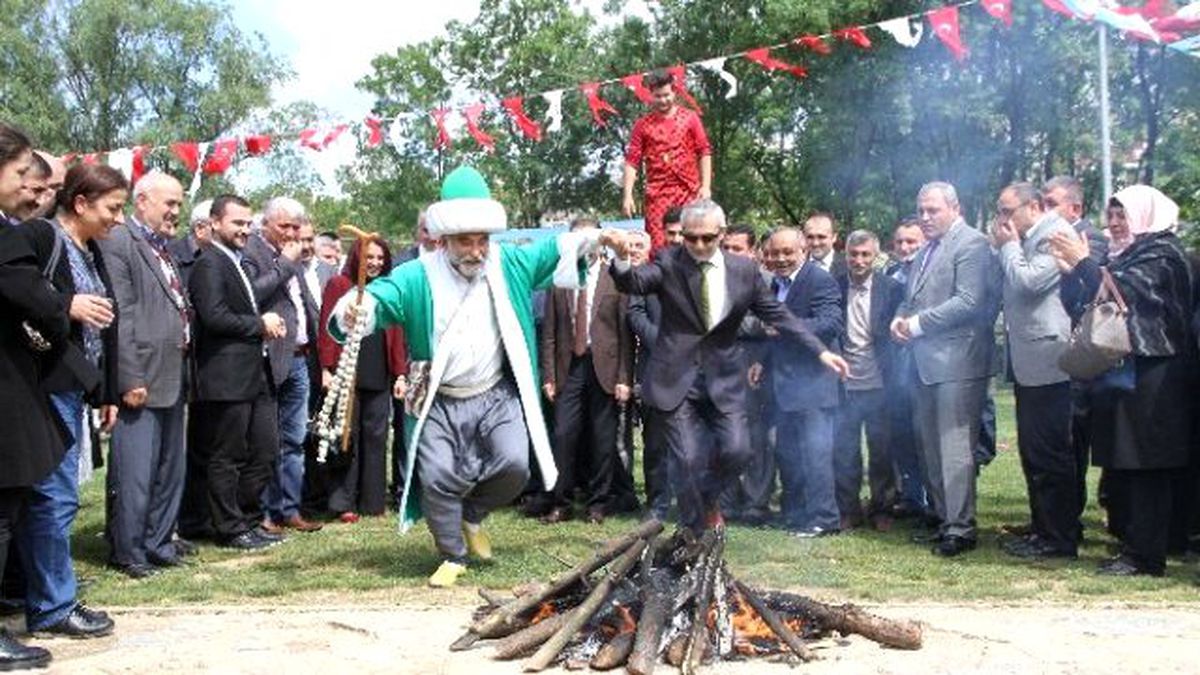 Yüzlerce Yıllık Gelenek Kağıthane\'de Devam Ediyor