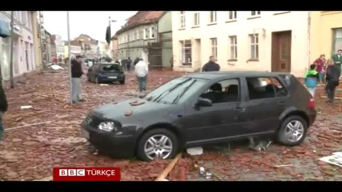 Almanya\'da Fırtına ve Hortum: 1 Kişi Öldü