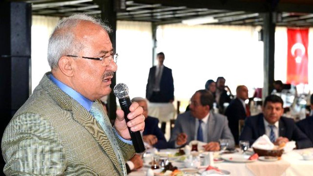 Başkan Burhanettin Kocamaz Muhtarlardan Sabır İstedi