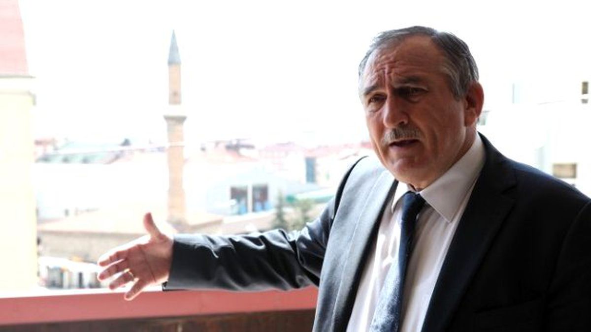 Ben Bolu\'yu Yaşıyorum"