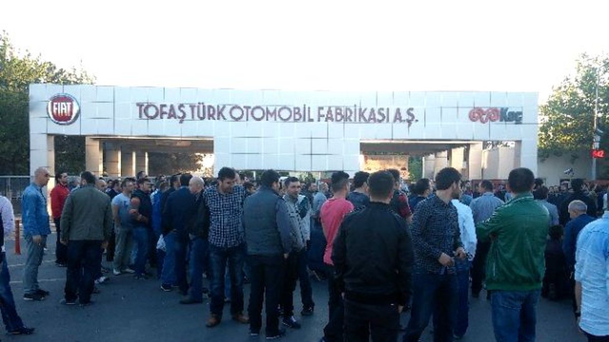 Bursa\'daki Otomotiv Devlerinde İşçilerden Eylem