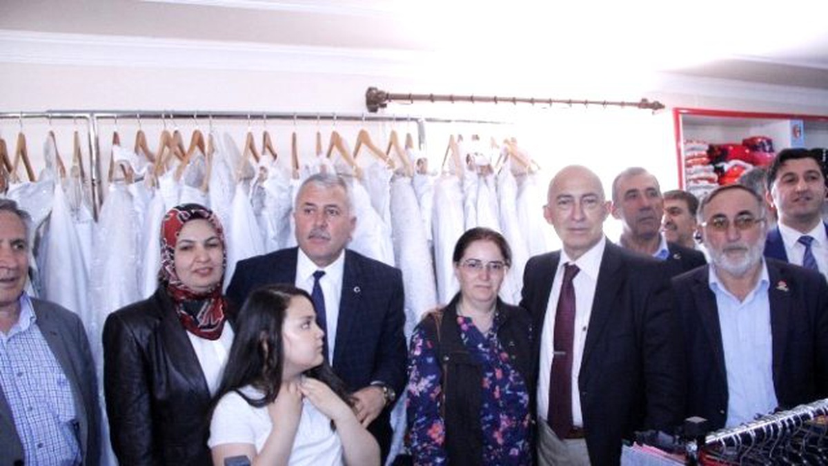 Dörtyol Belediyesi Sosyal Market Açtı