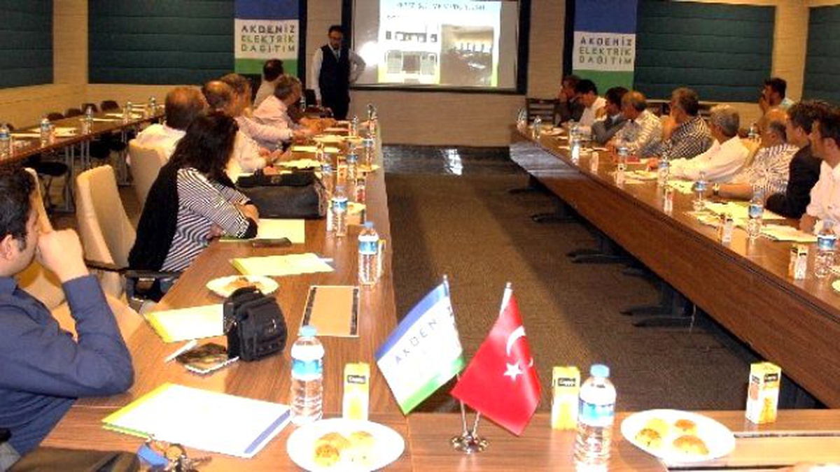 Kepez\'in Muhtarları, Akdeniz Edaş\'ta Bir Araya Geldi
