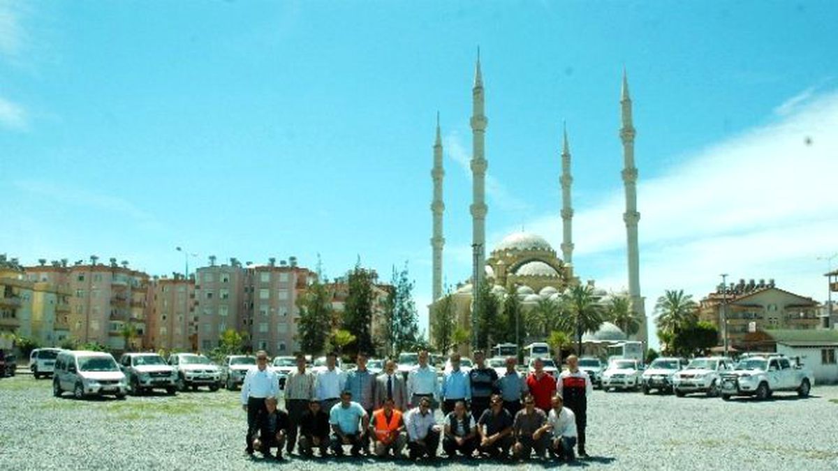 Manavgat\'ta Sinekle Mücadele Çalışmaları Devam Ediyor