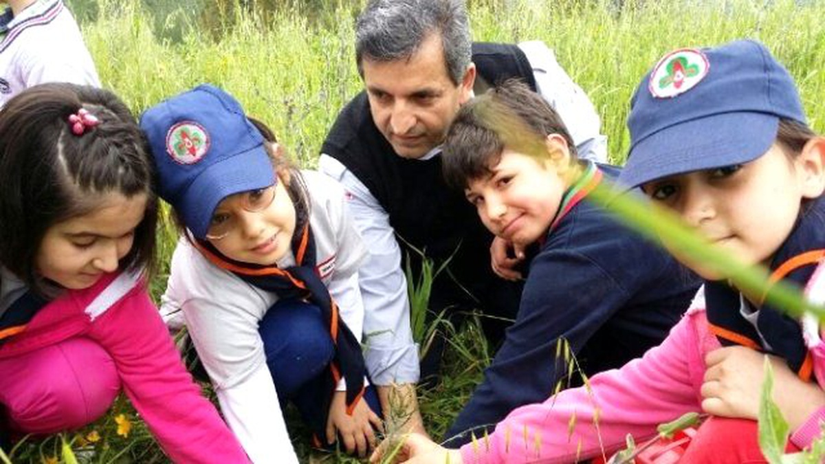 Minik Ellerden Büyük İşler