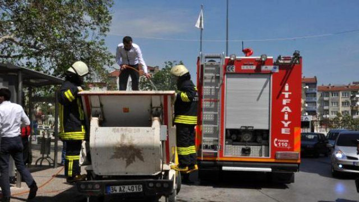 Söndürülmeden Atılan İzmarit Yüzünden Yanacaktı