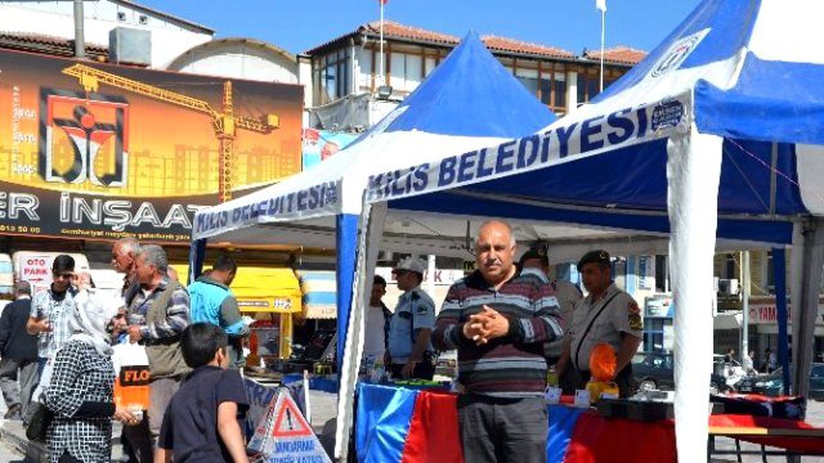 Trafik Günü ve Trafik Haftası Standı Açıldı