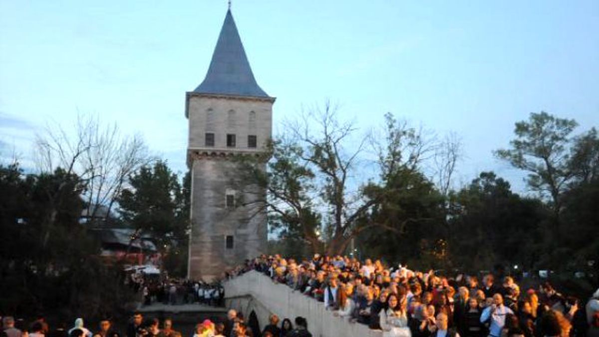 Tunca Nehri\'nde Kakava Coşkusu