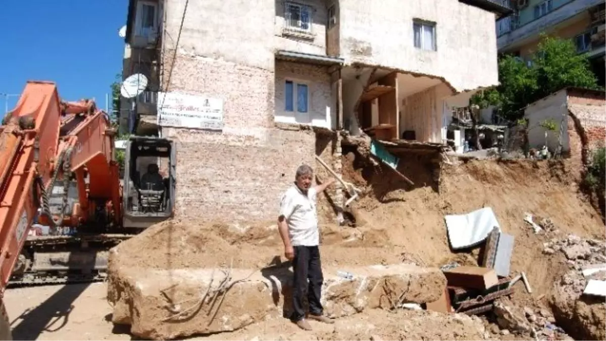 Yanlış Hamle Evin Bir Odasını Eksiltti