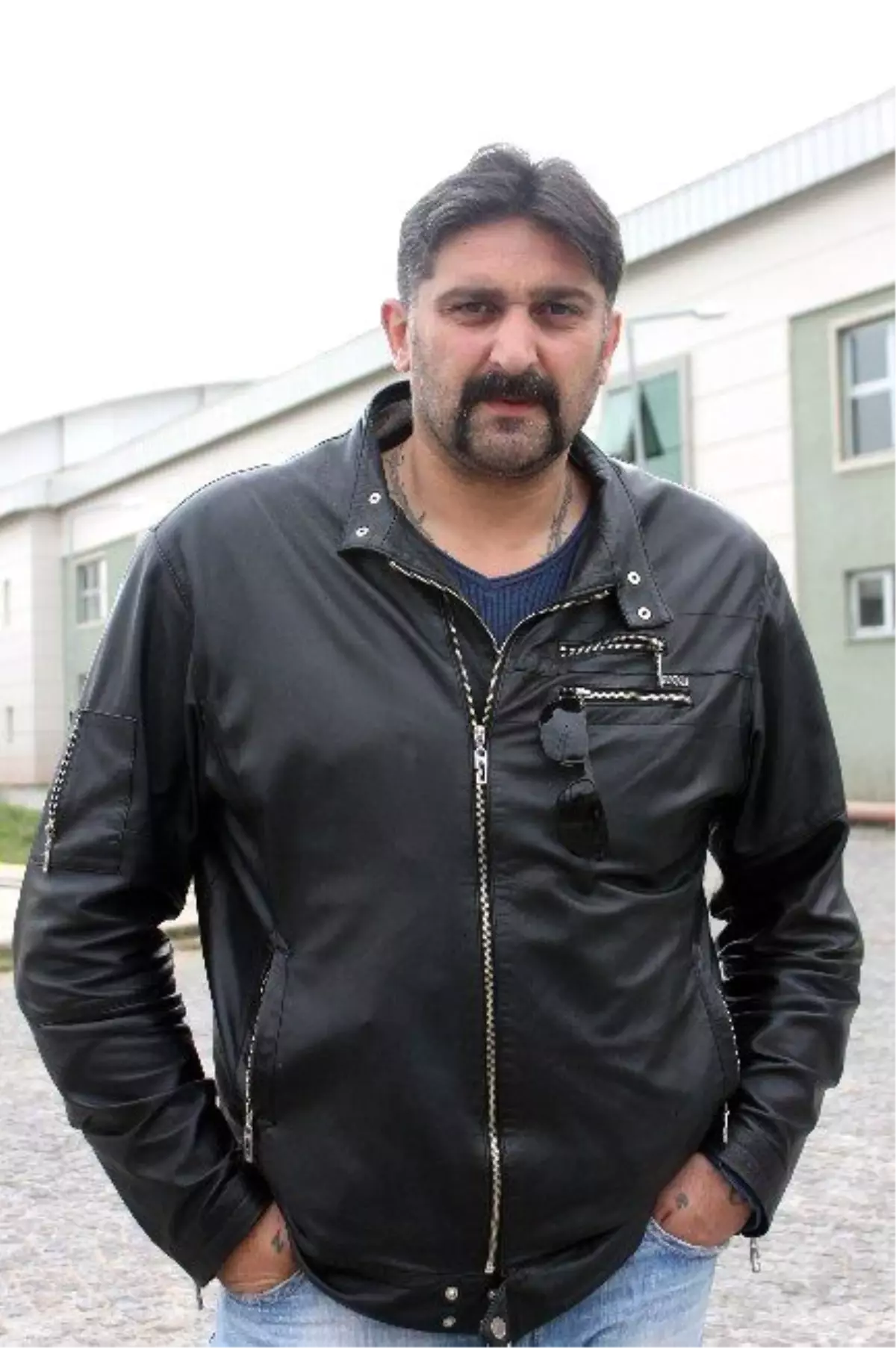 Zaza Enden Kızı İçin Parkelere Geri Dönüyor