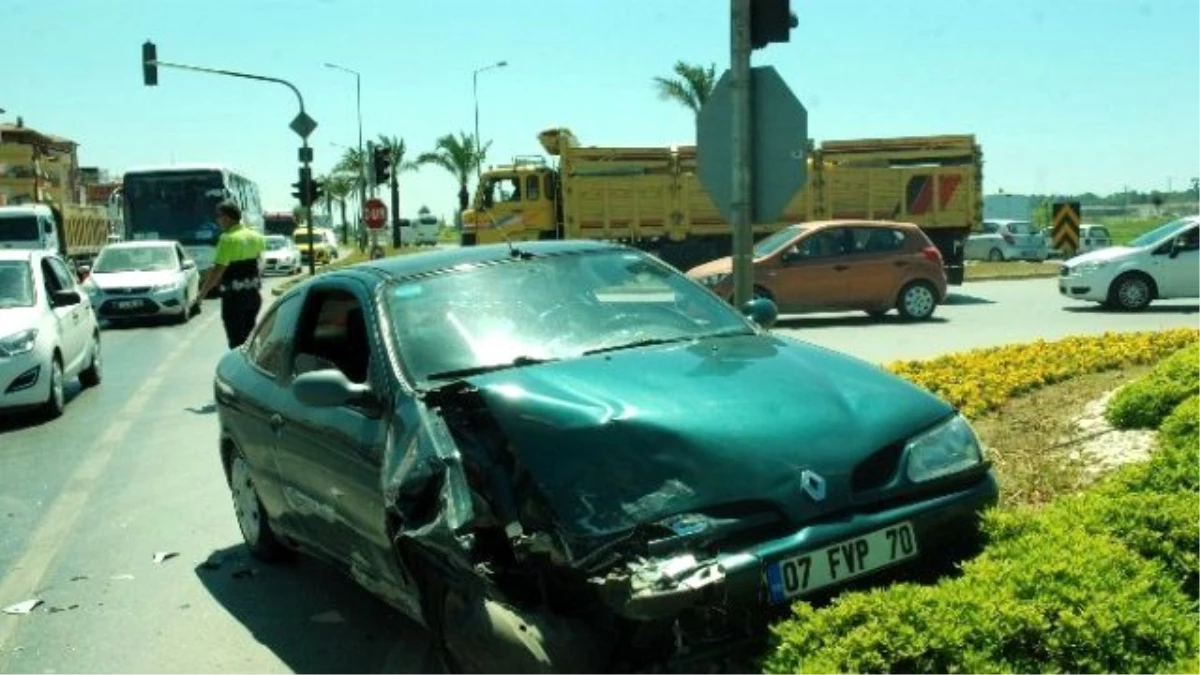Antalya\'da Kaza: 1 Yaralı