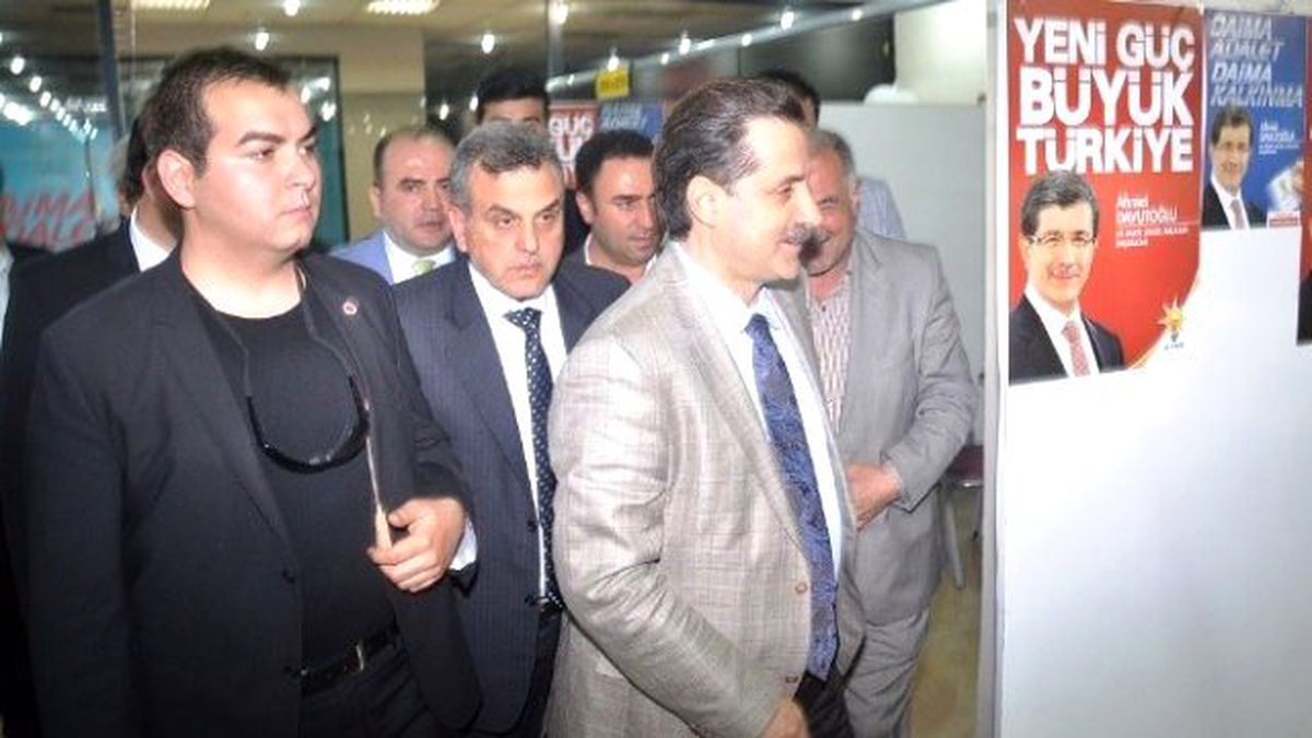 Bakan Çelik: "Hizmetlerimizi Anlatmaya Vakit Bulamadık"