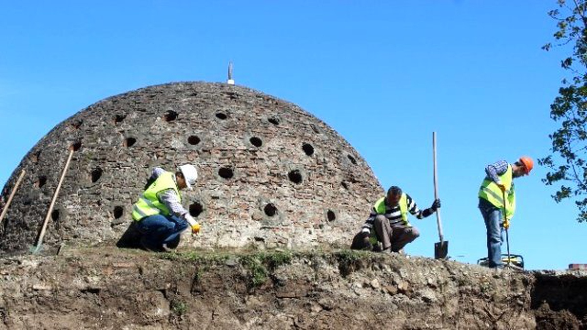 Büyükşehir, Tarihi Hamamı Restore Ediyor