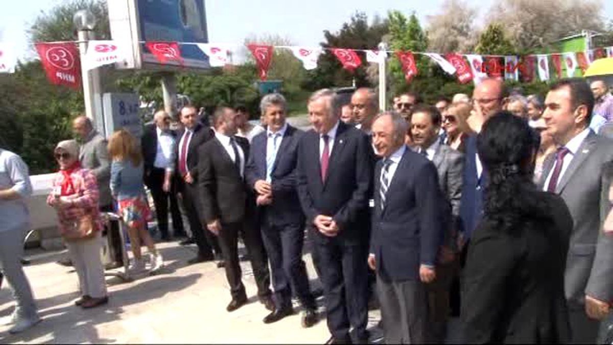 Celal Adan: Cumhurbaşkanı\'nın Miting Yapması Paniğe İşarettir -1