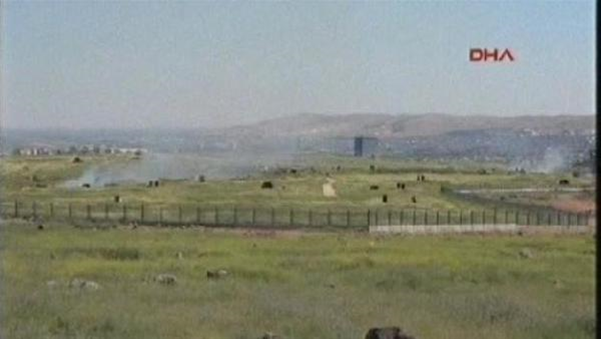 Controlled" Explosion Causes Alarm Near Military Base İn Southeast Turkey