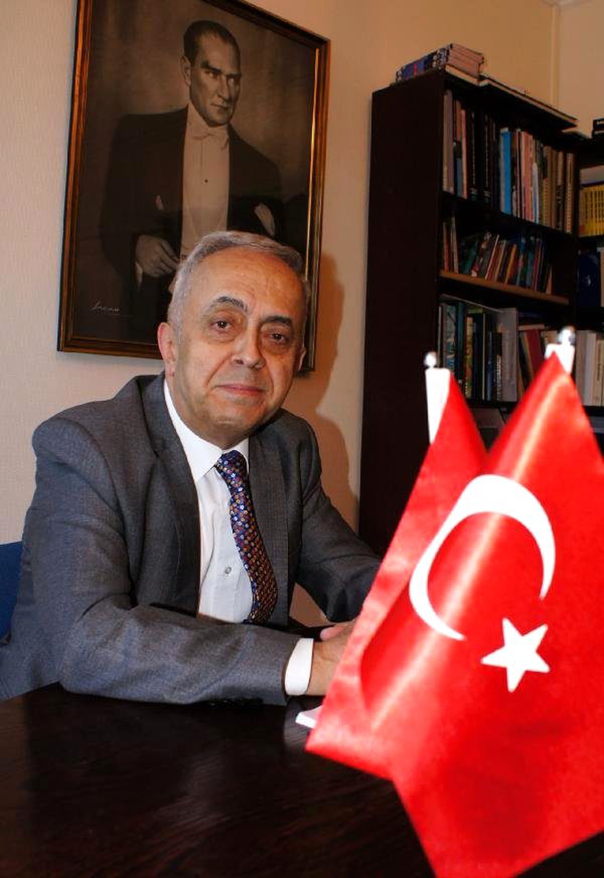 Kopenhag Büyükelçiliğinde Seçim Sandıkları Kilitli Odada Saklanacak