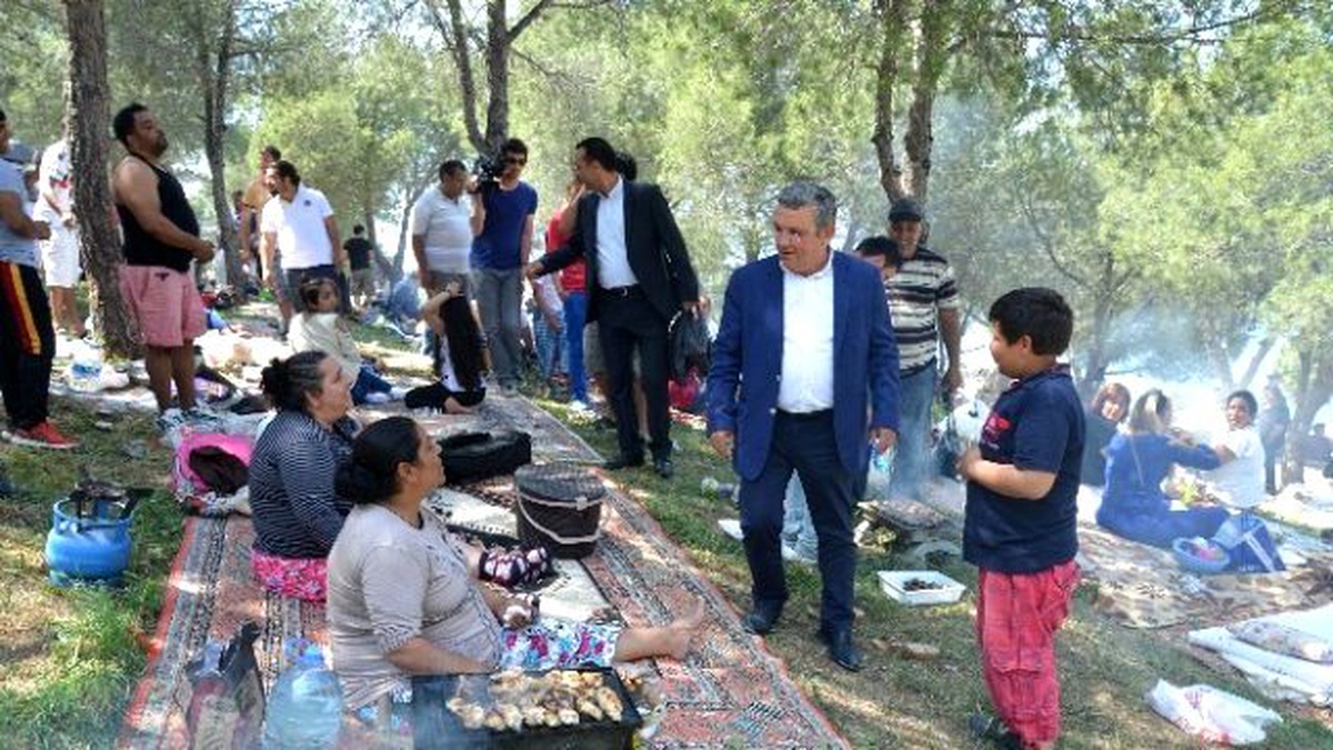 Kuşadası\'nda Hıdrellez Kutlamaları