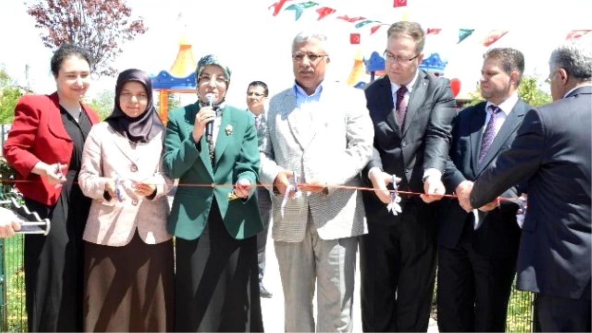 Meram\'da 32 Park Hizmete Açıldı