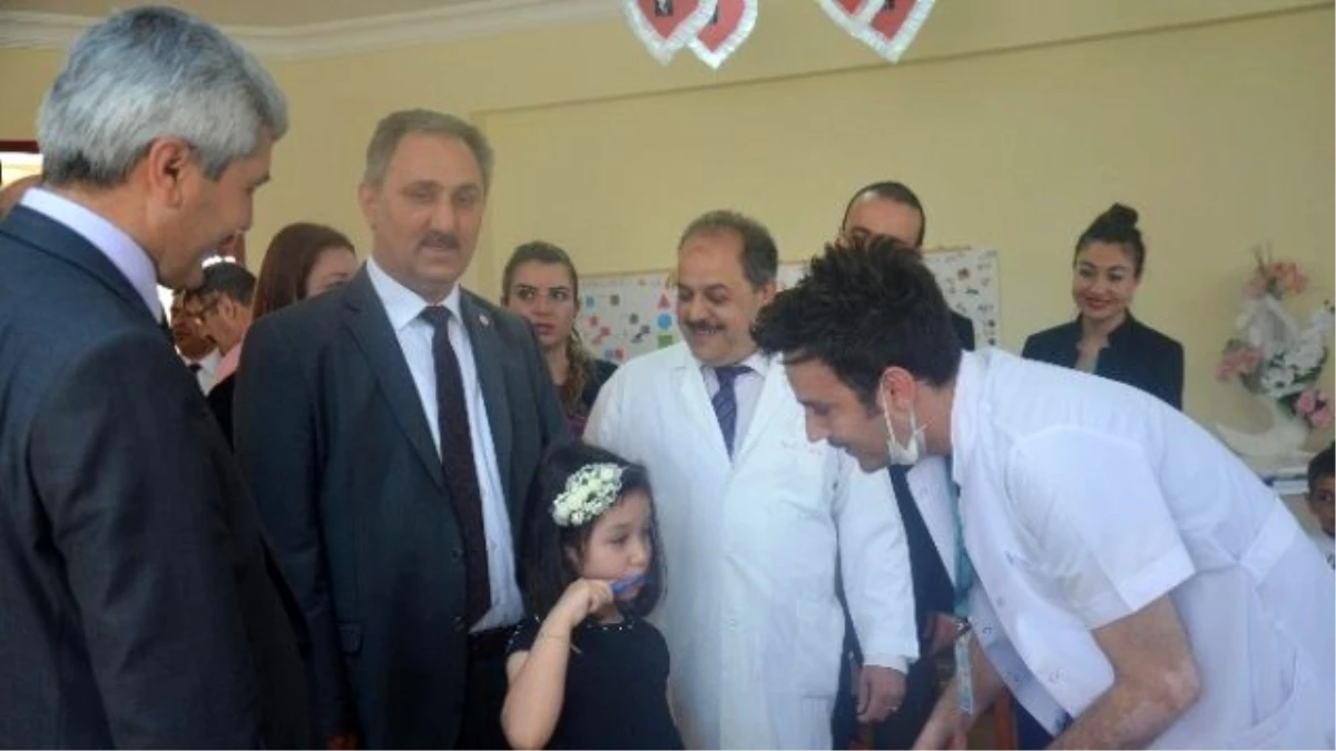 Mersin\'de Anaokulu Öğrencilerine Yönelik Ağız Diş Sağlığı Taraması Başladı