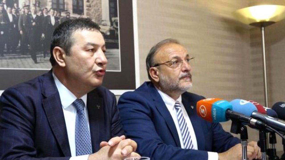 MHP\'li Vural: Otur Oturduğun Yerde, Cumhurbaşkanı Olacaksan Ol