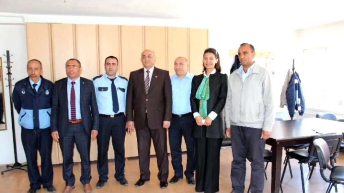 MHP Çorum Milletvekili Adayları Sungurlu Belediyesini Ziyaret Etti