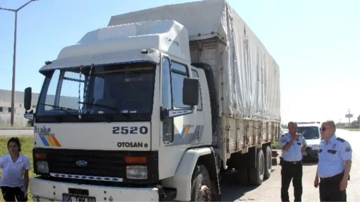 Nakliyatçı Kamyonunda Ölü Bulundu