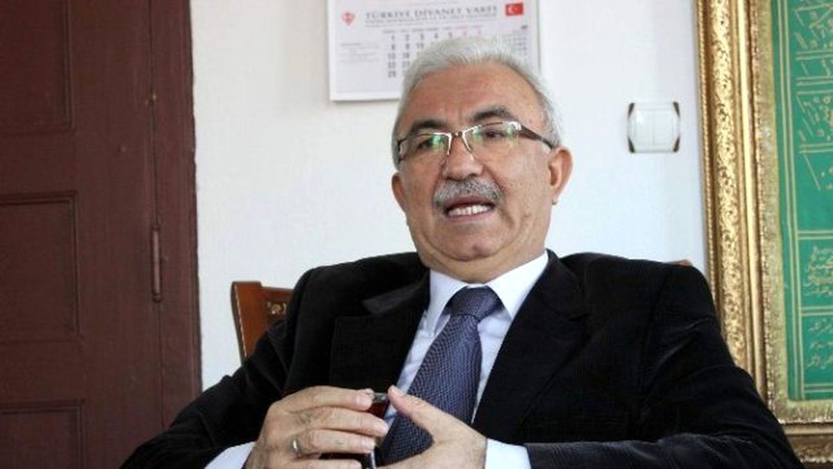 Öğretim Görevlisi Kazım Ceylan Ahiler\'de Olması Gereken Vasıfları Açıkladı