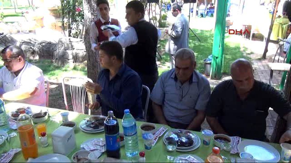 Şanlıurfa\'da Husumetli Aileler Barıştırıldı