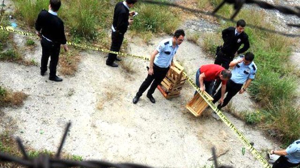 Şişli\'de Banka Soyup Kaçan Hırsız, Işıklarda Polise Yakalandı