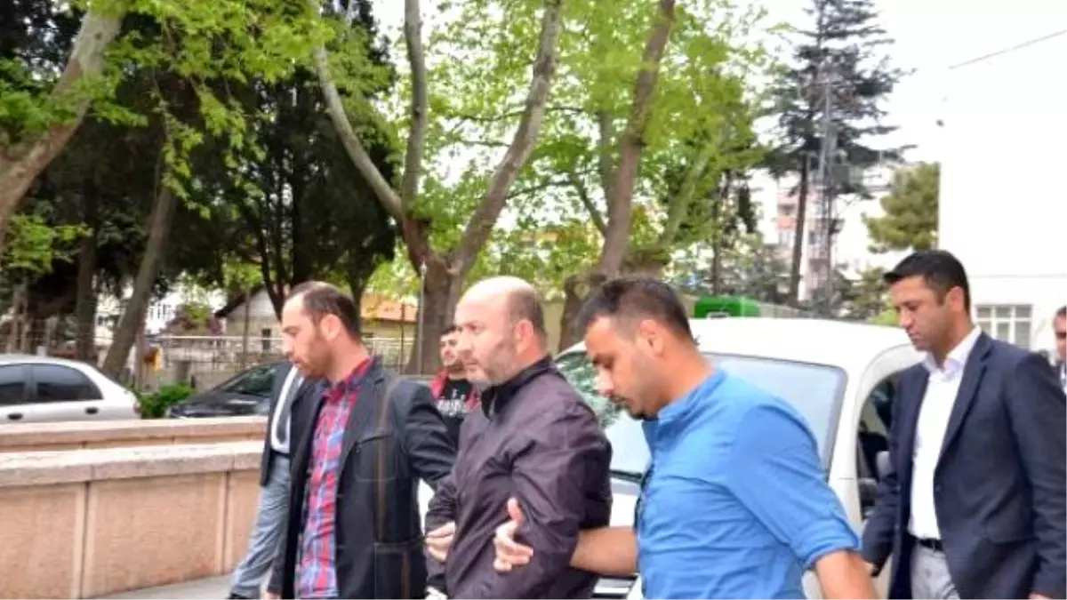 Ak Partili Adayın Halk Toplantısında Havaya Ateş Açıldı (2)